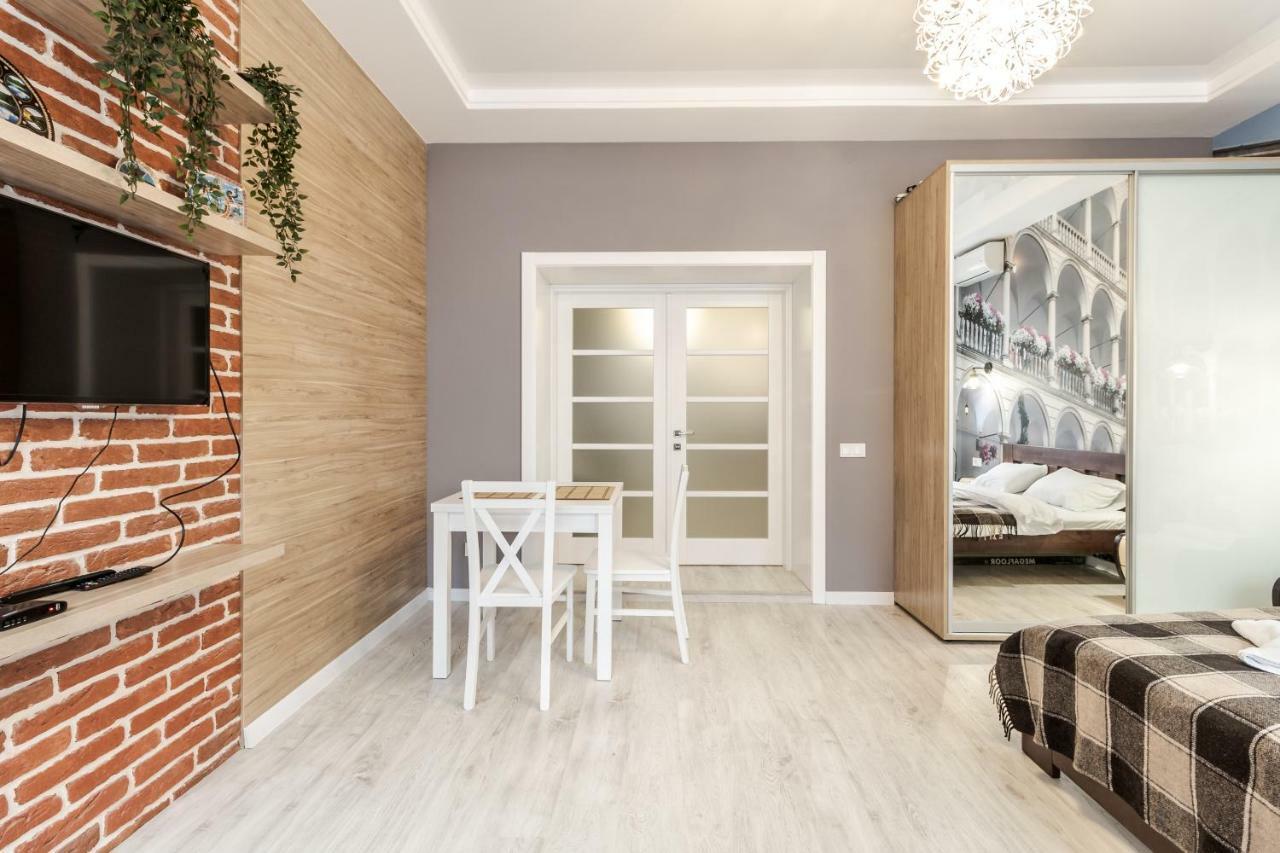Ferienwohnung Modern rus Lemberg Exterior foto